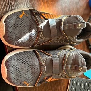 Size 1c puma sneakers